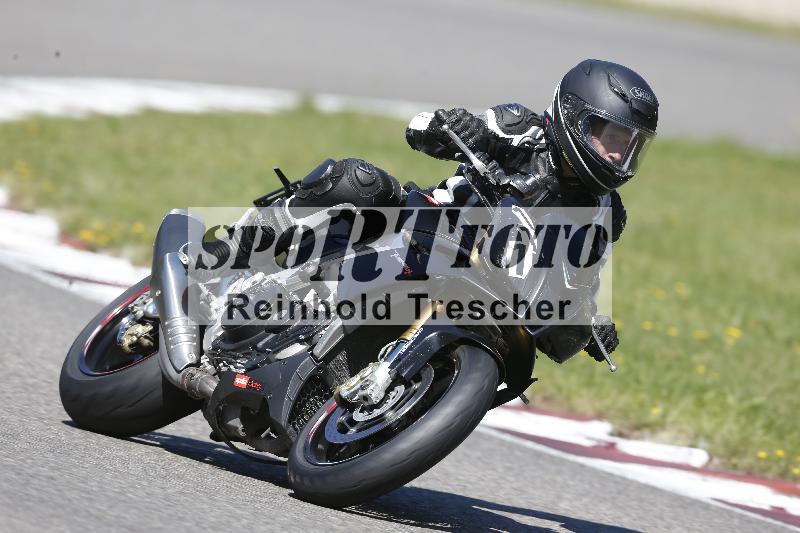 /48 25.08.2025 Cornu Master School ADR/gruen-vert/111